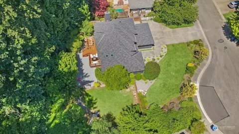 View/Area - 16317 110th Ave NE, Bothell, WA 98011 photo 2 of 2