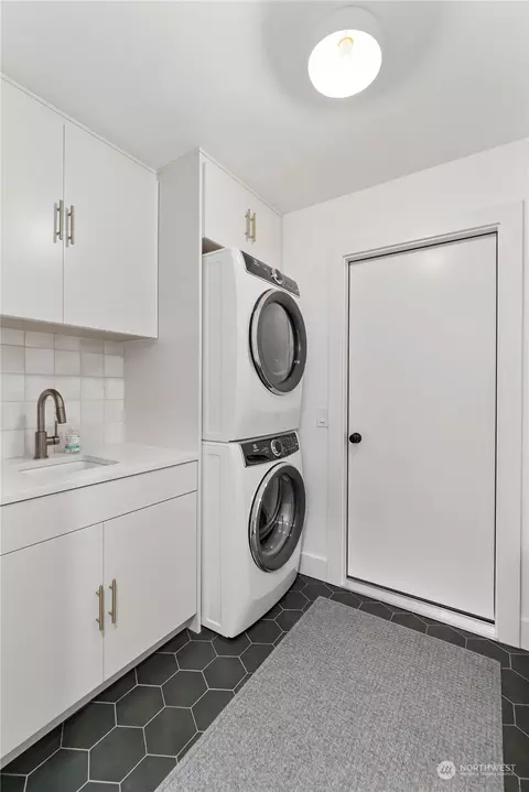 Other - 16317 110th Ave NE, Bothell, WA 98011 photo 4 of 5