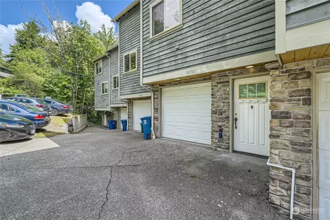 10700 24th Ave NE #B, Seattle, WA 98125