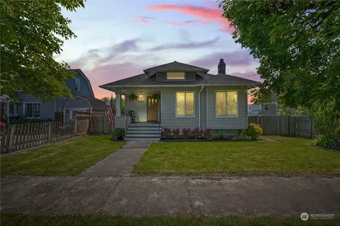 1945 Wells St, Enumclaw, WA 98022