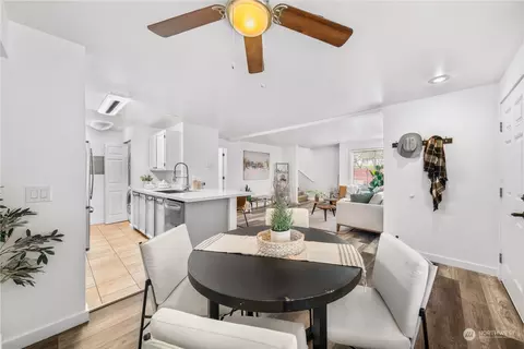 Dining - 2902 13th St #2D, Everett, WA 98201 photo 3 of 3