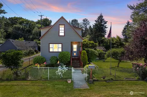2810 E N St, Tacoma, WA 98404