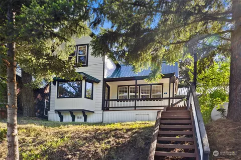 214 S 3rd St, Roslyn, WA 98941