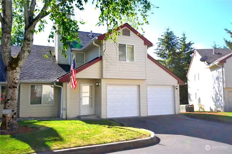 1330 NW Slate Ln #106, Silverdale, WA 98383