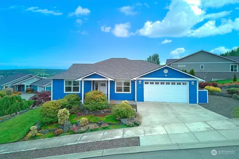 50 American Eagle Dr, Sequim, WA 98382