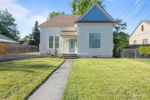 706 Pleasant St, Walla Walla, WA 99362