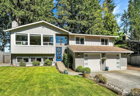 21021 21st Ave W, Lynnwood, WA 98036