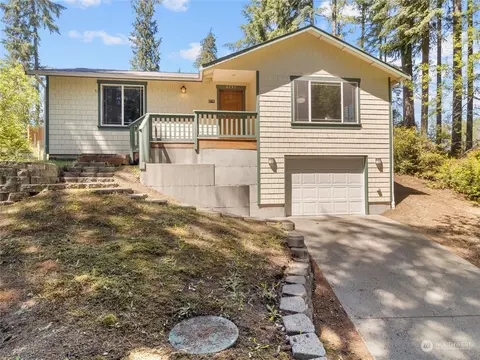 2291 Saint Andrews Dr, Shelton, WA 98584