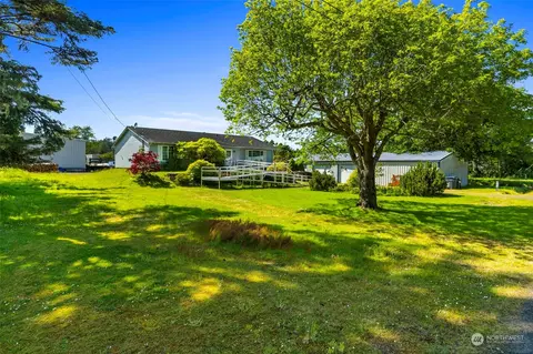 611 N 2nd St, Westport, WA 98595