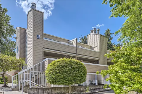 11713 93rd Ave NE #B1, Kirkland, WA 98034