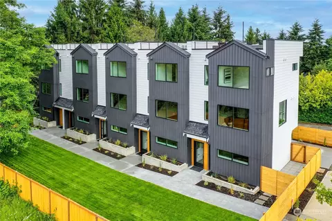 2170 SW Elmgrove St, Seattle, WA 98106