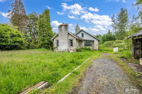 8421 Harborview Rd, Blaine, WA 98230