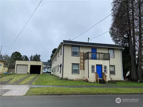 1320 3rd St, Cosmopolis, WA 98537