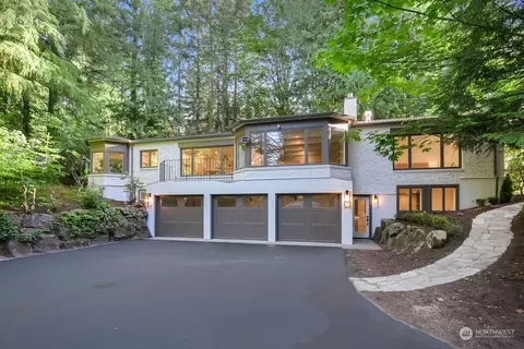 17058 37th Ave NE, Lake Forest Park, WA 98155