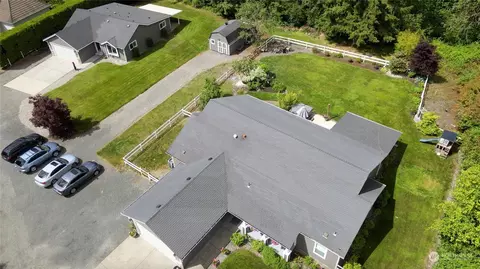 7402 40th Avenue Ct E, Tacoma, WA 98443