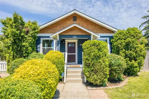 2101 E Section St, Mount Vernon, WA 98274