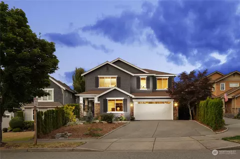 6406 Denny Peak Dr SE, Snoqualmie, WA 98065