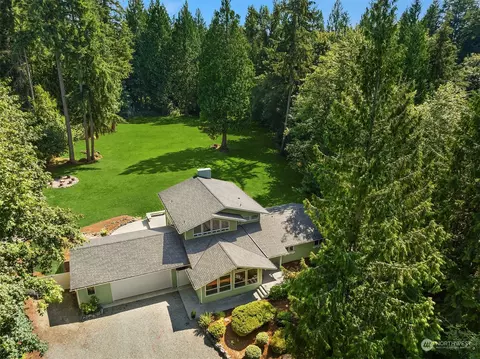 25809 SE 144th Pl, Issaquah, WA 98027