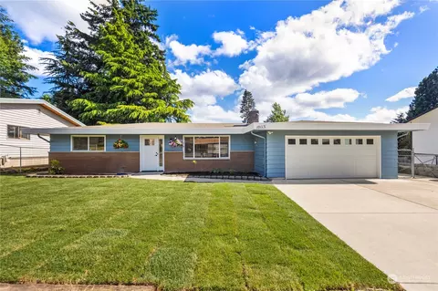10113 SE 212th St, Kent, WA 98031