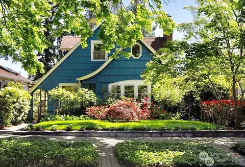 5234 36th Ave NE, Seattle, WA 98105