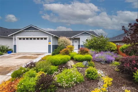 3867 Summersun St, Mount Vernon, WA 98273