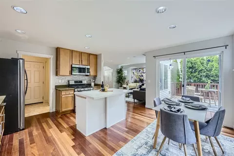 Kitchen - 15520 36th Dr SE, Bothell, WA 98012 photo 2 of 3