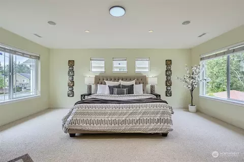 Bedroom - 15520 36th Dr SE, Bothell, WA 98012 photo 3 of 5