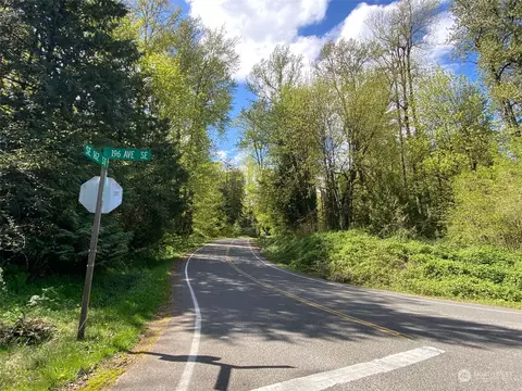 21 SE 162nd St SE #20-21, Renton, WA 98058