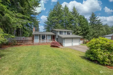 572 SW Little Tree Cir, Port Orchard, WA 98367