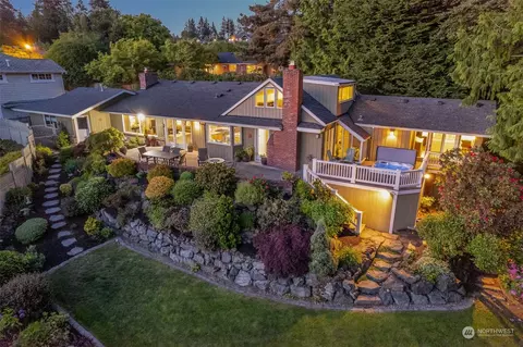 703 NW 116th St, Seattle, WA 98177