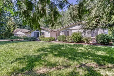 925 SE Fauna Ln, Port Orchard, WA 98367