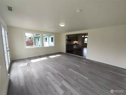 Living - 70 Mountain View Dr, Sequim, WA 98382 photo 2 of 3