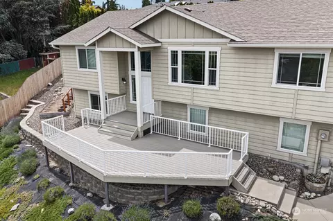 2108 W Honeysett Rd, Wenatchee, WA 98801