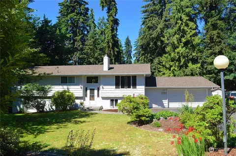 14402 108th Avenue Ct E, Puyallup, WA 98374
