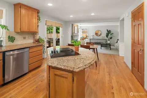 Kitchen - 15521 29th Ave SE, Mill Creek, WA 98012 photo 3 of 4