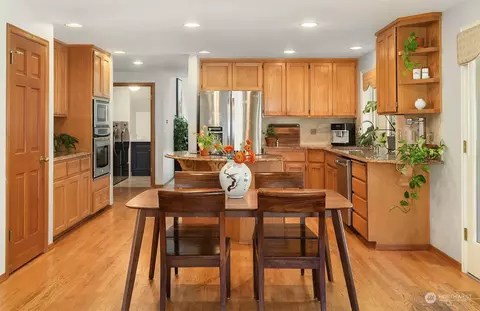 Kitchen - 15521 29th Ave SE, Mill Creek, WA 98012 photo 4 of 4