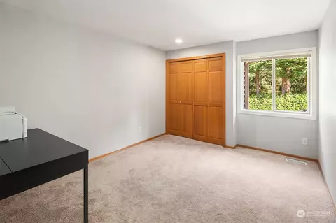 Bedroom - 15521 29th Ave SE, Mill Creek, WA 98012 photo 4 of 4