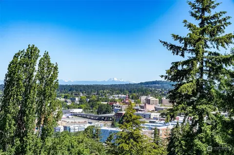 715 N Garden St #302, Bellingham, WA 98225