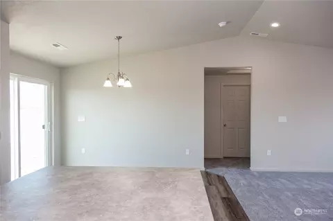 Other - 867 E Casacde, Othello, WA 99344 photo 5 of 6