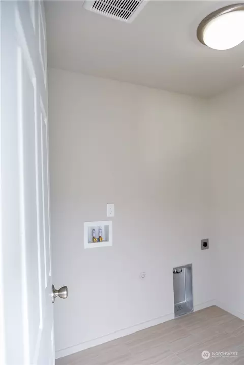 Other - 867 E Casacde, Othello, WA 99344 photo 1 of 6