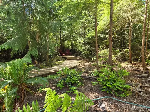 71 E Country Club Dr E, Union, WA 98592