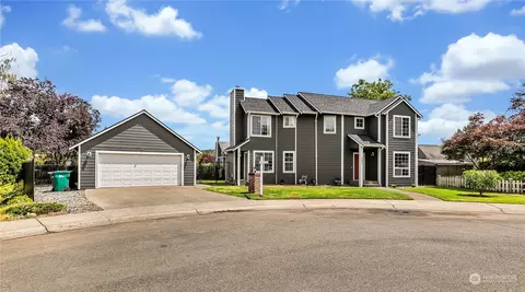 403 Petschauer Pl, Enumclaw, WA 98022