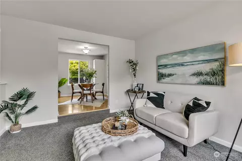 Living - 403 Petschauer Pl, Enumclaw, WA 98022 photo 1 of 5