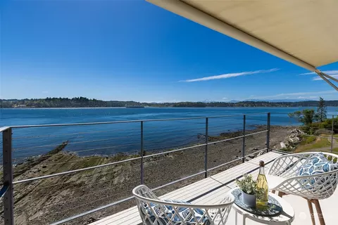 9551 NE South Beach Dr #3A, Bainbridge Island, WA 98110