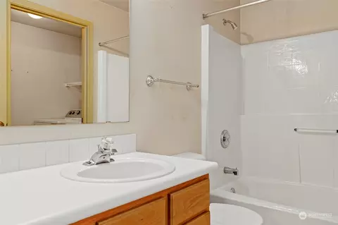 2001 120th Pl SE #2-303, Everett, WA 98208 photo 8