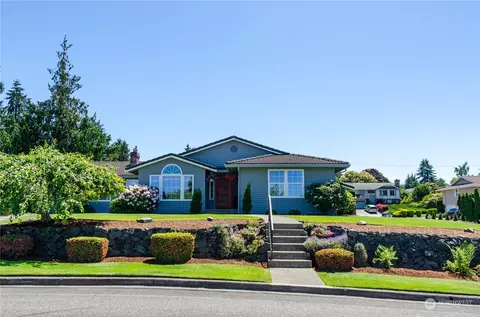 2307 Vista View Dr, Tacoma, WA 98406