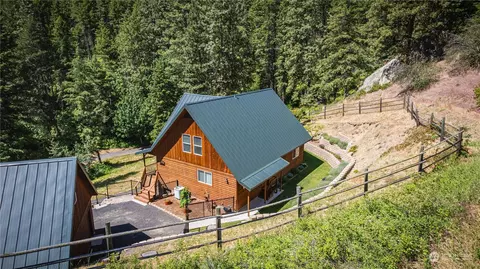 1390 Mission Creek Rd, Cashmere, WA 98815
