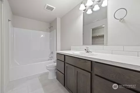 932 E Cascade St, Othello, WA 99344 photo 8