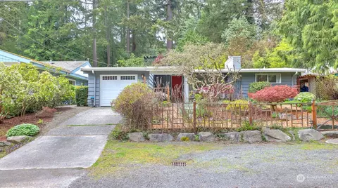18353 Dayton Pl N, Shoreline, WA 98133