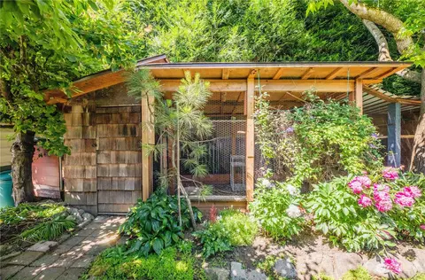 Exterior - 2228 Baker Ave, Everett, WA 98201 photo 7 of 18